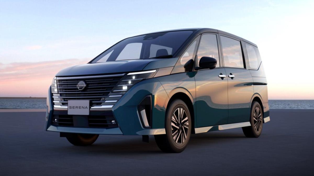 nissan serena 2023