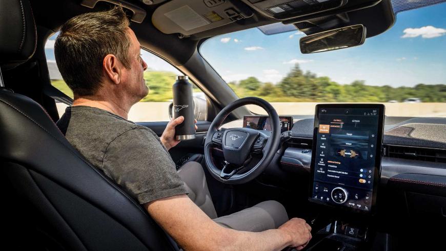 Ford представляет технологию автономного вождения Active Drive Assist 