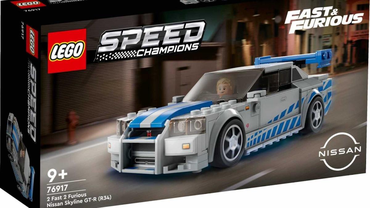 В серии Lego Speed появился Nissan Skyline GT-R R34 с фигуркой актера Пола Уокера за рулём