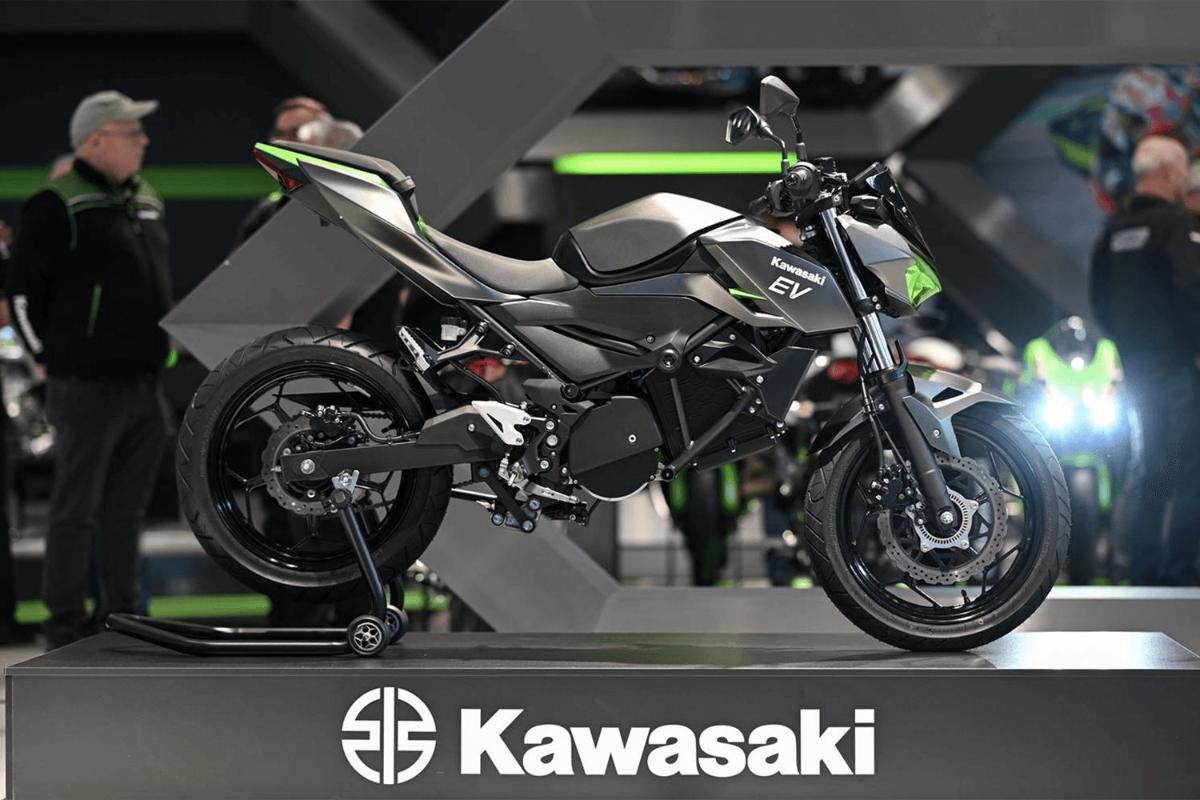 Серийный вариант первого электрического мотоцикла Kawasaki EV появится до конца 2022 года 