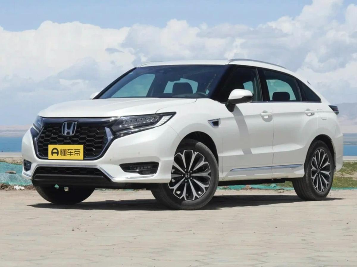 В России продают обновленный Honda UR-V: цены начинаются с 6,5 млн рублей