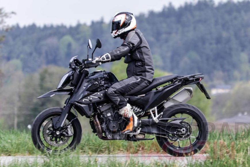 Фотошпионы засняли новый мотоцикл KTM 790 SMC 2020