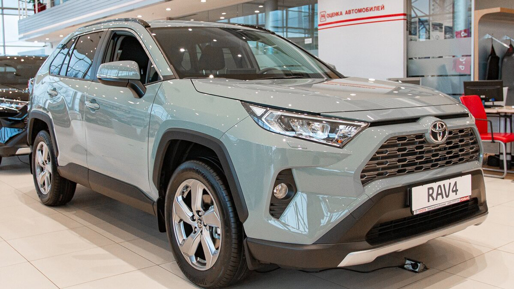 В России бренд Toyota переписал ценники на свои иномарки в июне 2021 года