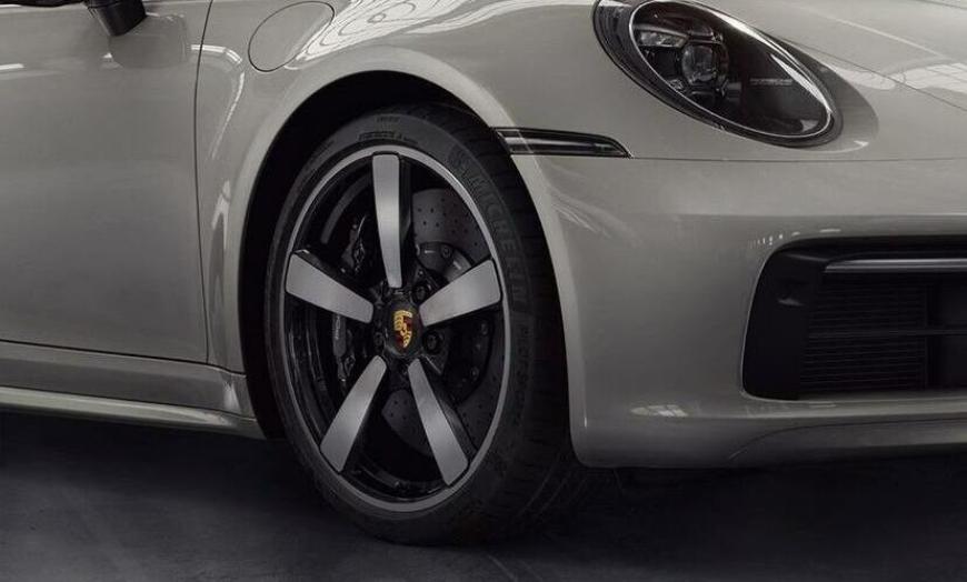 Porsche Exclusive представили первую работу над новым Porsche 911