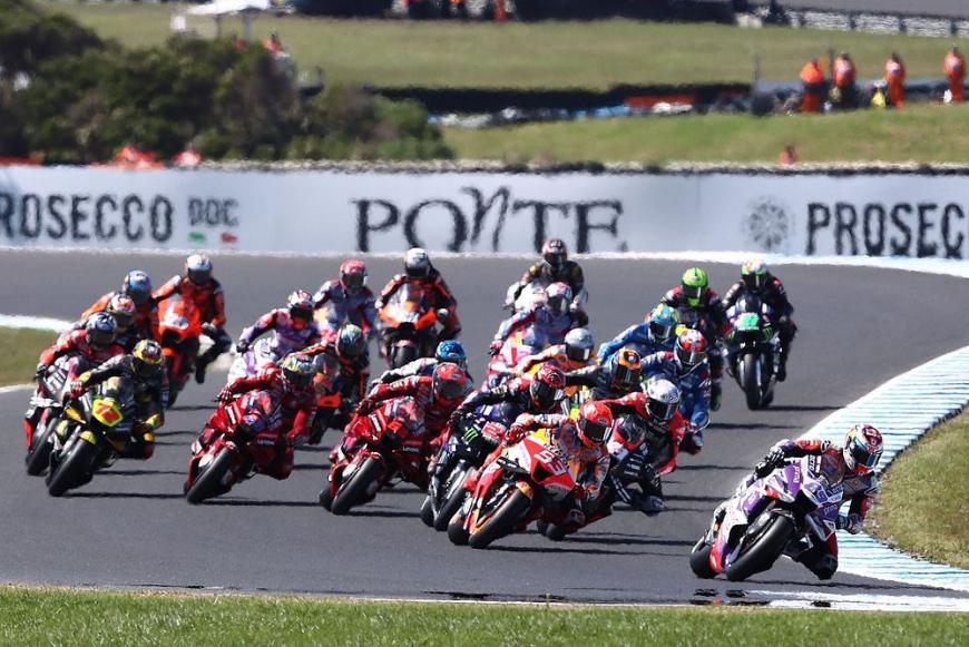 Алекс Ринс выиграл Гран-при Австралии MotoGP, Баньяя вышел в лидеры общего зачета