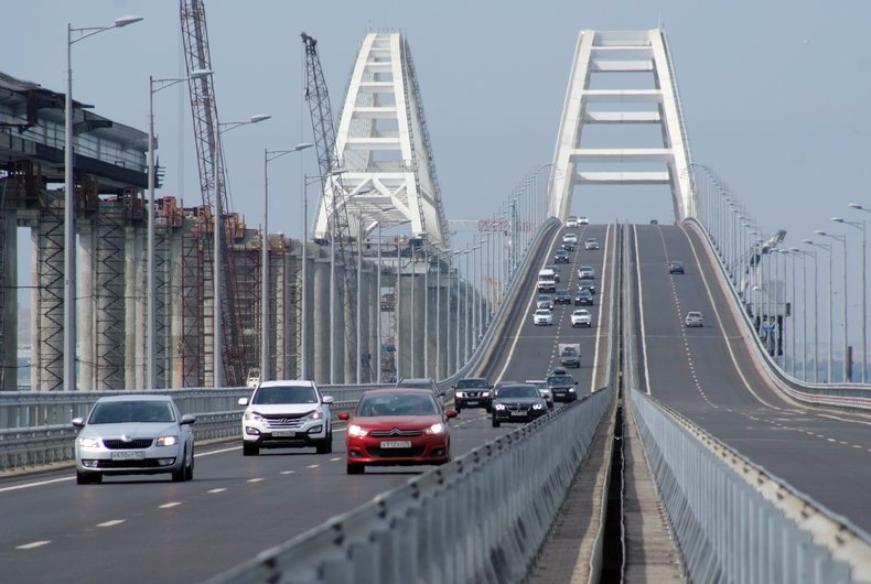 Специалисты назвали самое частое нарушение ПДД на Крымском мосту
