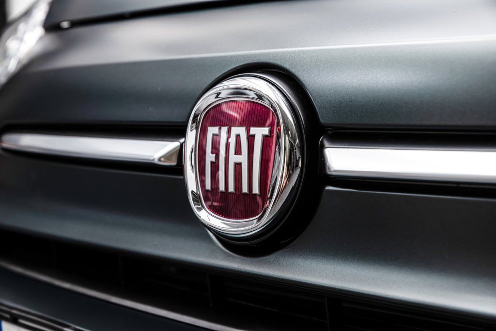 Fiat кому принадлежит бренд