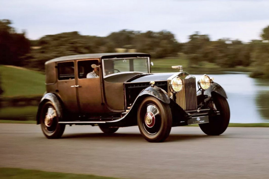 Актер превратил раритетный Rolls-Royce 1929 года в электромобиль