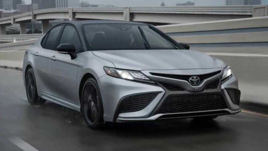 Toyota скромно подняла цены на грядущую Toyota Camry 2024 года 