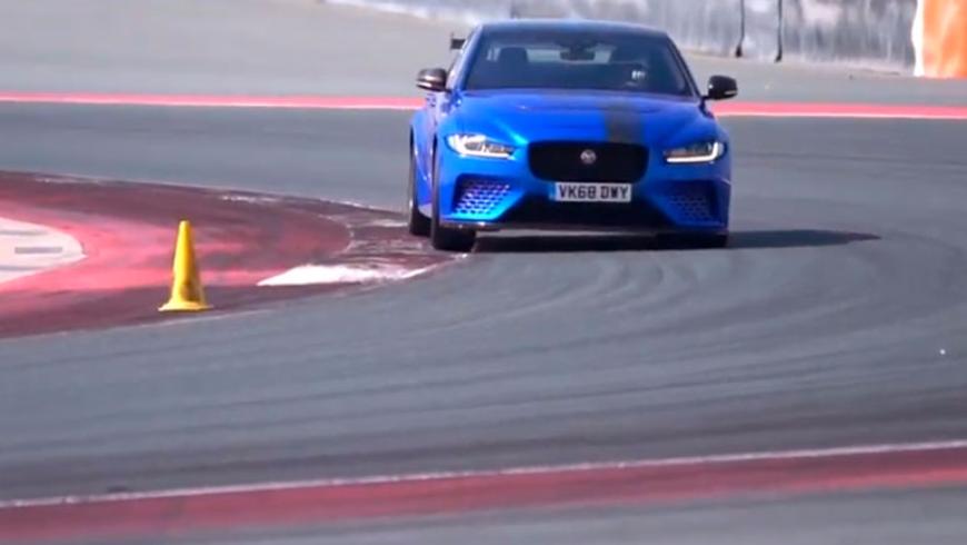 Самый быстрый Jaguar поставил рекорд на трассе в Дубае