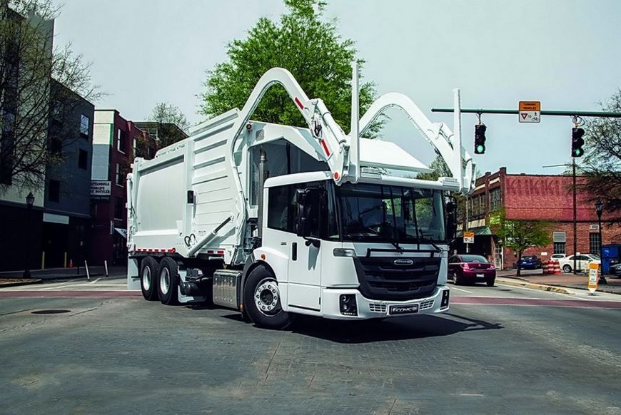 Mercedes Econic получит новую модификацию в Америке под брендом Freightliner