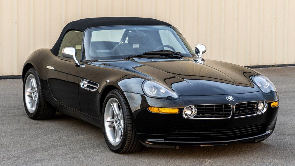 На аукционе в продаже появился BMW Z8 из фильма про Джеймса Бонда