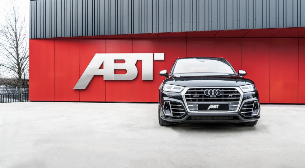 «Заряженному» Audi SQ5 добавили ещё больше мощности 