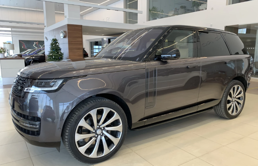 Новый range Rover 2023. Новый Рендж Ровер 2022. Рендж Ровер 5 поколения. Новый Рендж Ровер 2021.