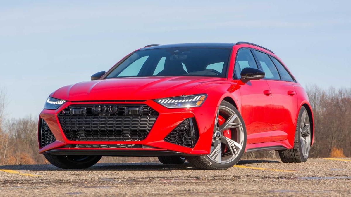 "Заряженные" авто семейства Audi RS 2022 станут более стильными и мощными 