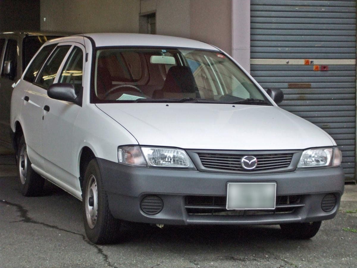 Mazda Familia: поколения, кузова по годам, история модели и года выпуска,  рестайлинг, характеристики, габариты, фото - Carsweek