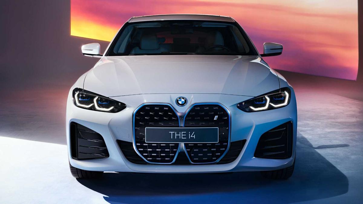 BMW представила более спортивную версию электромобиля i4 на автосалоне в Шанхае 
