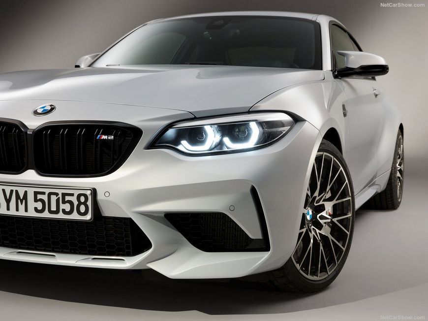 Новая BMW M2 Competition представлена официально