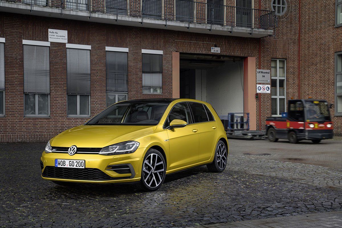 Volkswagen начал приём предзаказов на некоторые версии Golf 2017