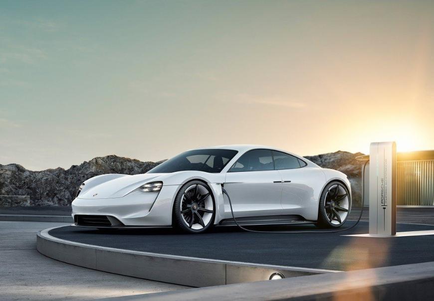 Сотрудники Audi помогут Porsche в производстве автомобиля Taycan