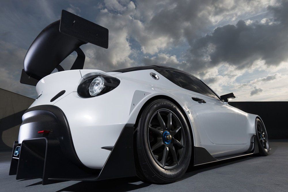 Новенький спорткар MR2 от японской компании Toyota будет строиться на базе Porsche