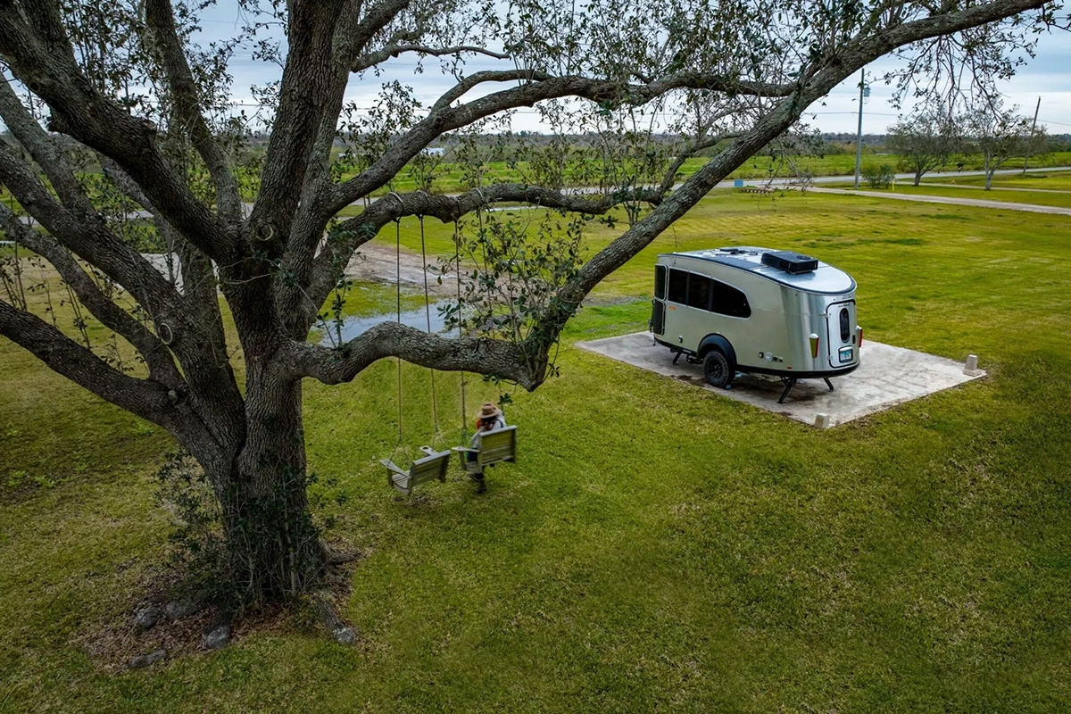 Компания Airstream выпустит кемпер для любителей дикой природы