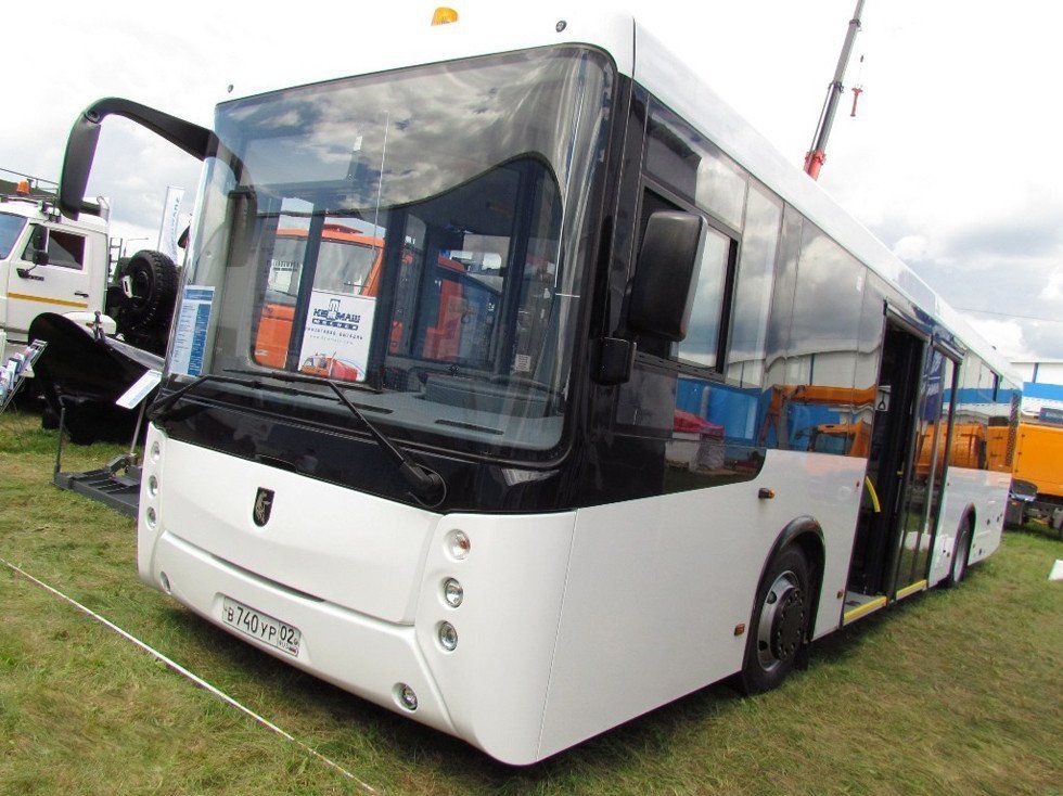 КАМАЗ показал свой первый перронный автобус 
