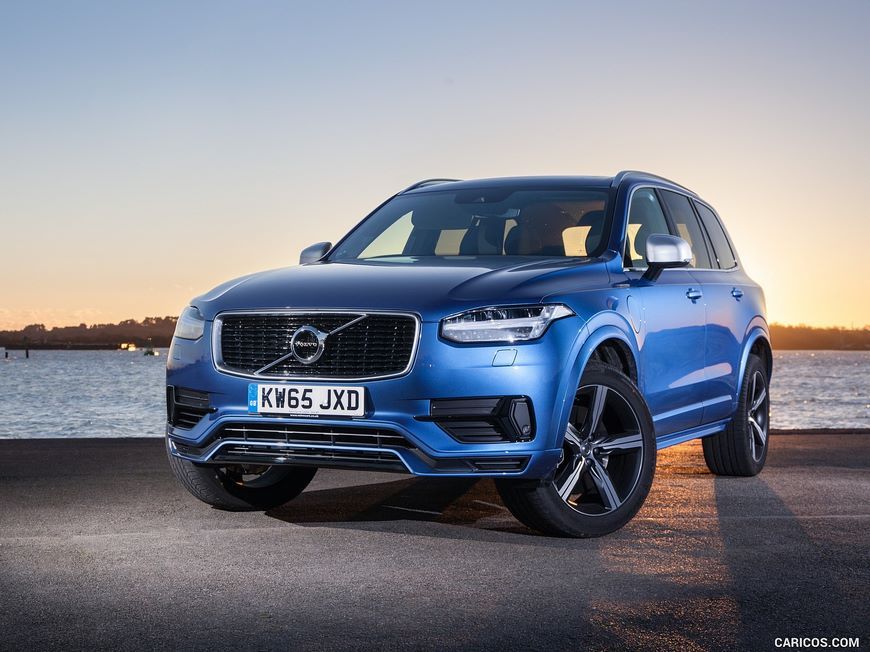 Volvo XC90 в топовой комплектации с гибридом доступен в России