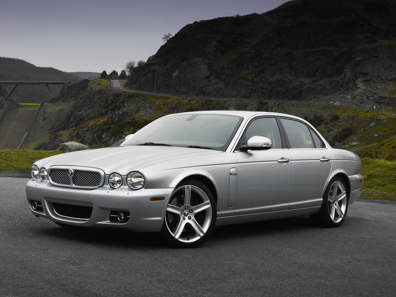 Jaguar XJR РѕР±РѕРё