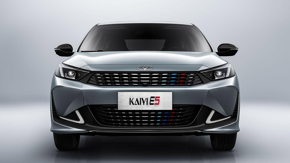 Автозавод «Автотор» выпустил седан Kaiyi E5 в самой бюджетной версии для продаж летом 2023 года