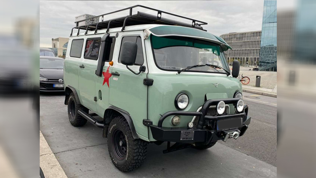 В Германии продают почти новую УАЗ «Буханку» для экспедиций за 3,6 млн рублей