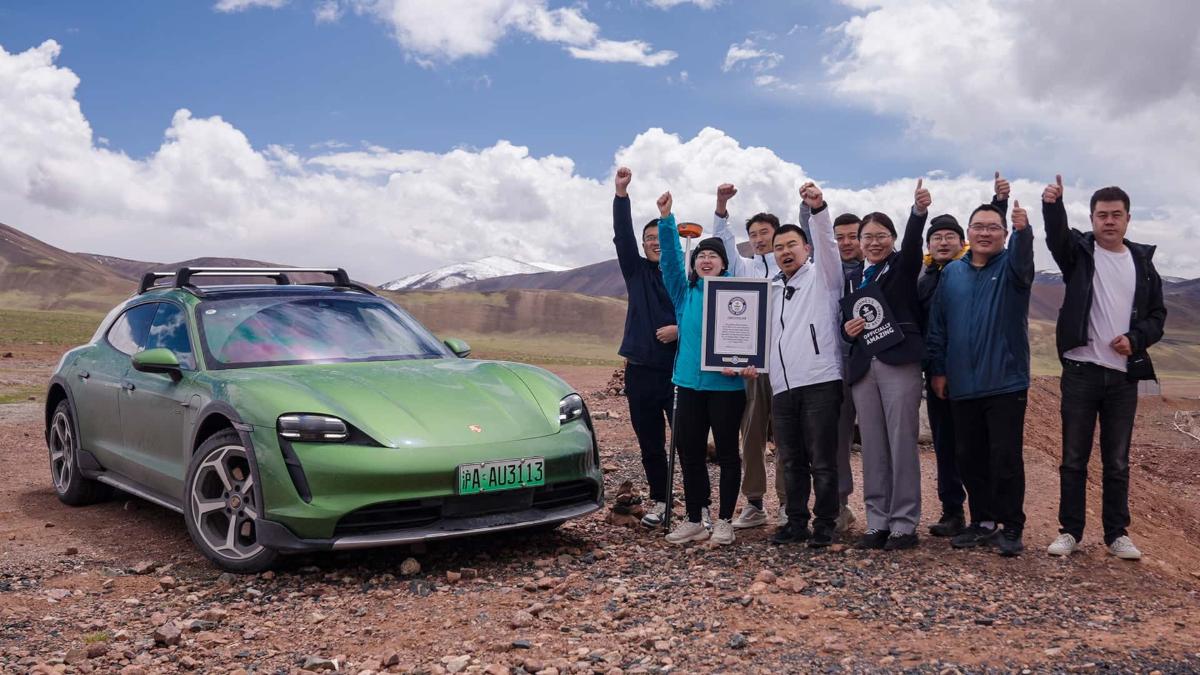 Электромобиль Porsche Taycan Cross Turismo установил рекорд высоты среди электромобилей 