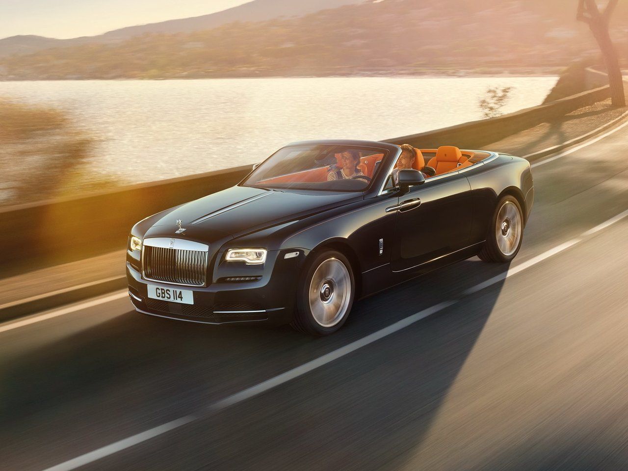 Rolls Royce Dawn салон