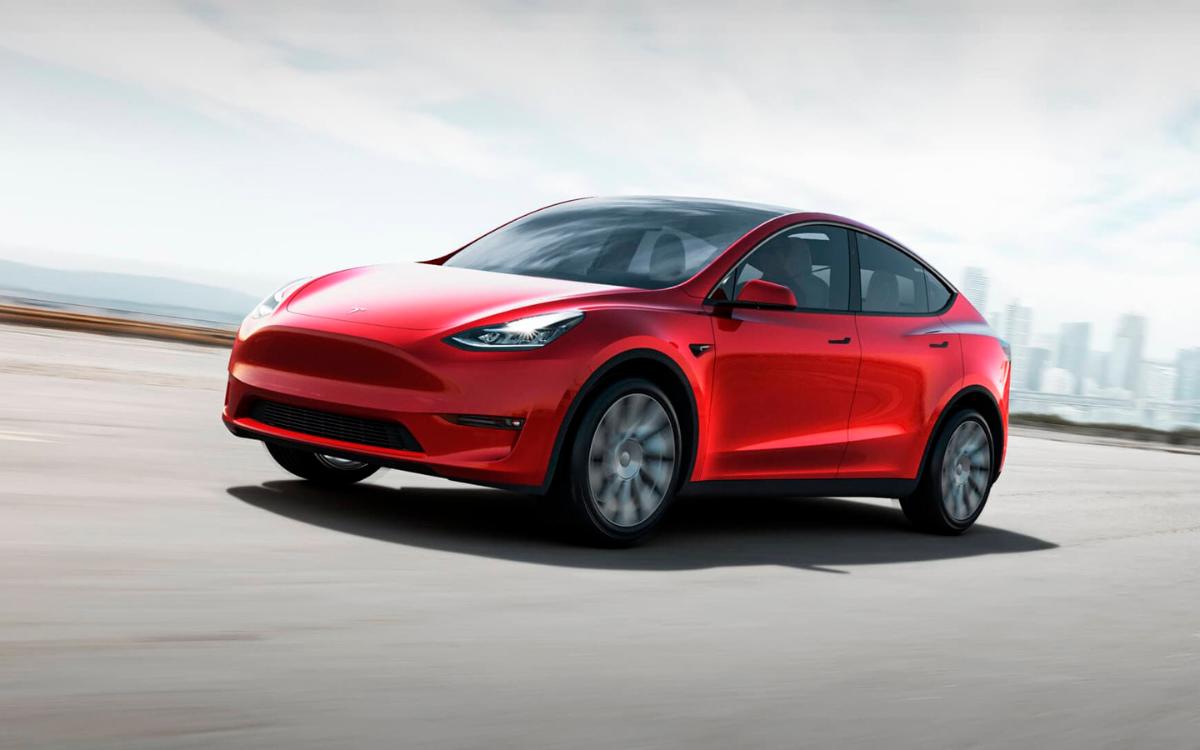 Tesla начала продавать в Китае кроссовер Model Y местного производства