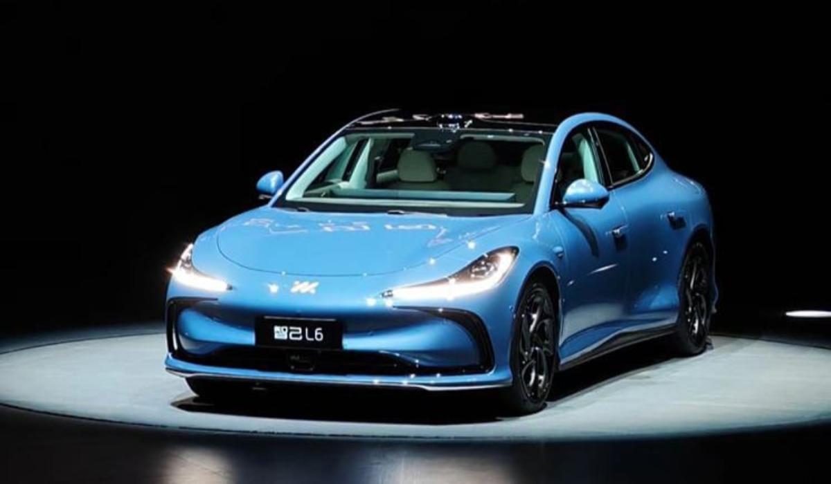 Китайский автомобиль оказался проворнее спорткаров Porsche и BMW