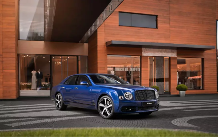 Bentley привезла в Россию «прощальный» Mulsanne 