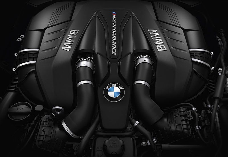 BMW M550i xDrive: опубликованы новые фотографии и технические подробности