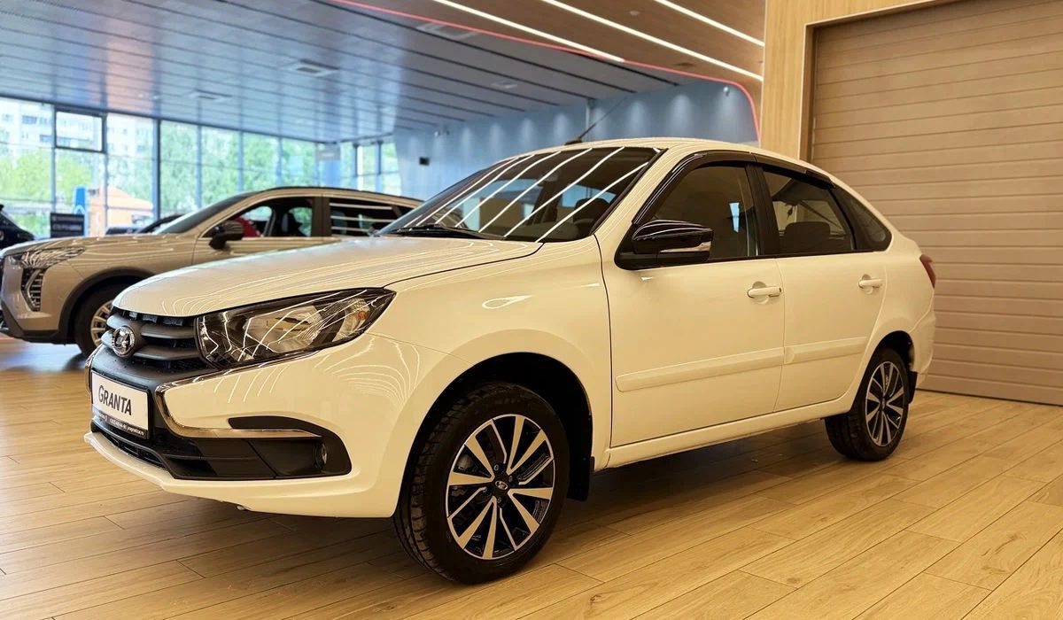 Новый удар по автопрому: скрытая угроза в Lada Granta 2025 года выпуска - объявлена отзывная кампания