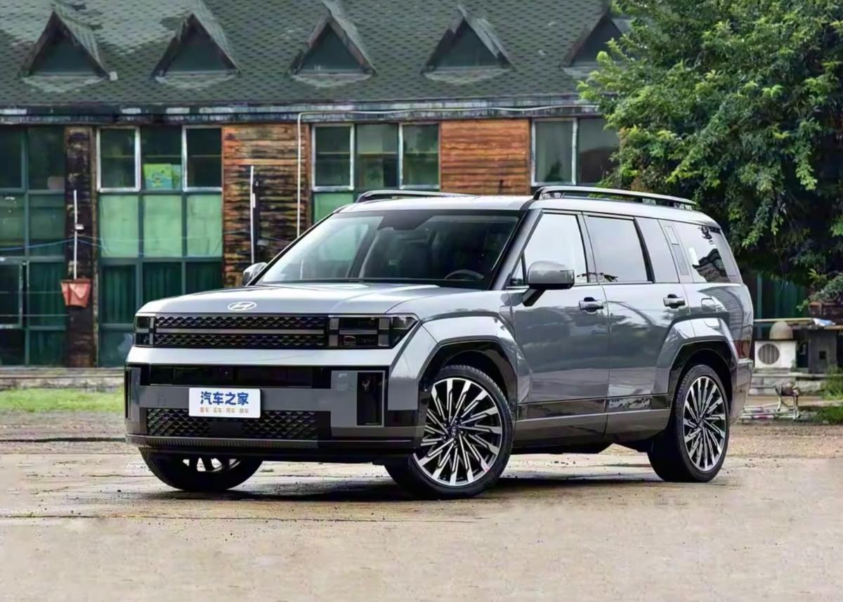В Китае представлен Hyundai Santa Fe 2026: больше опций по старым ценам
