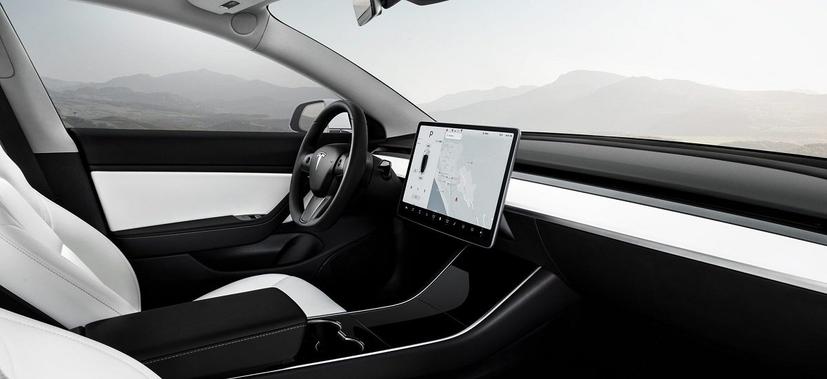 Автопилот по подписке будет доступен в электрокарах Tesla со второго квартала 2021-го 