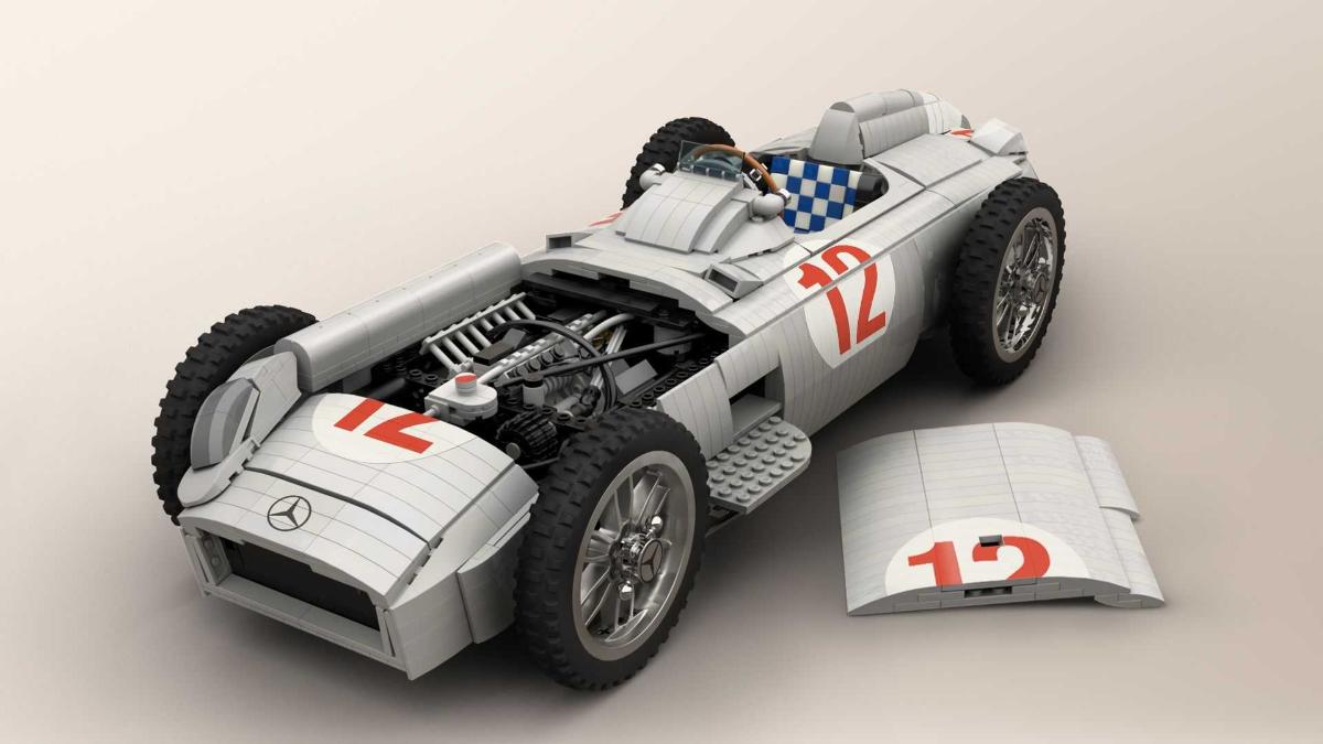 Из наборов Lego создана точная копия гоночного Mercedes W196R 