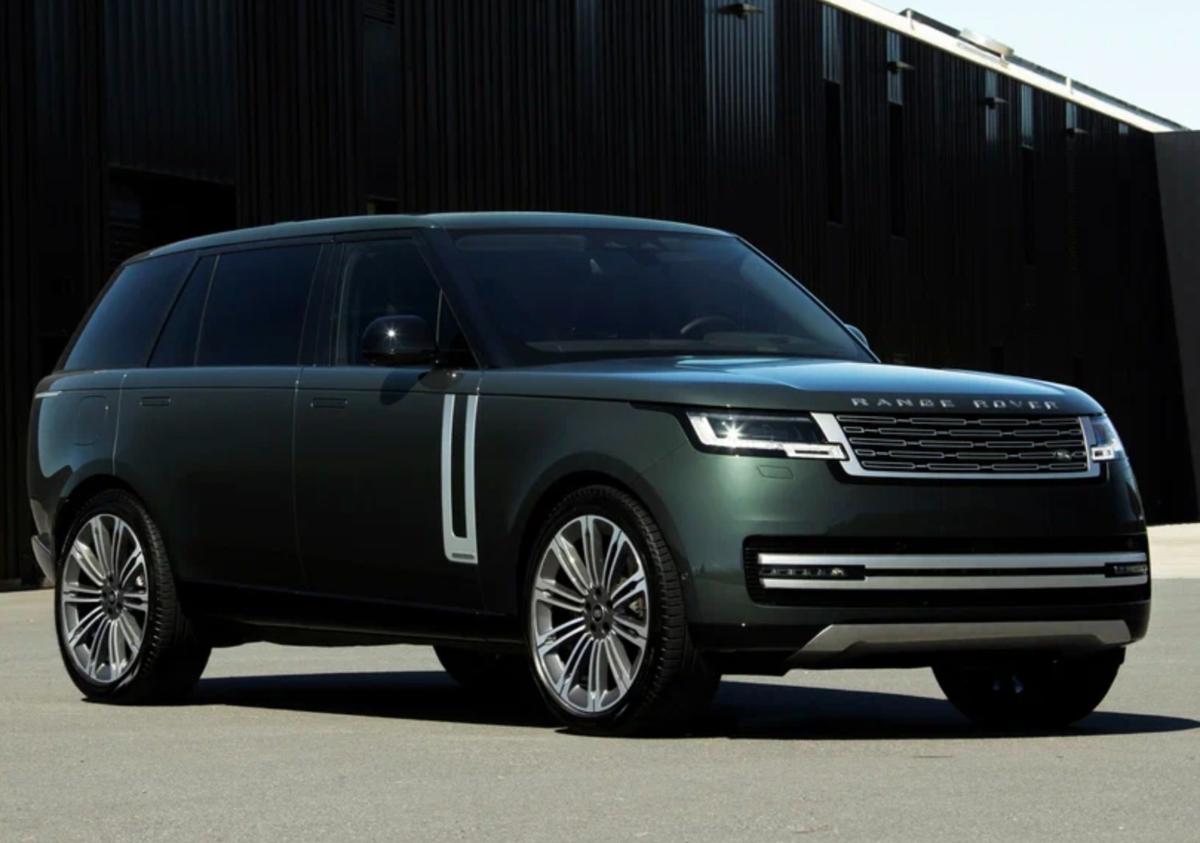 Россияне начали активнее тратиться на автомобили Land Rover