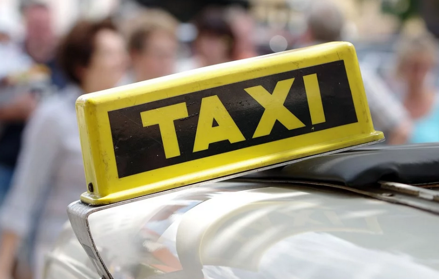 В России хотят ужесточить отбор водителей такси 