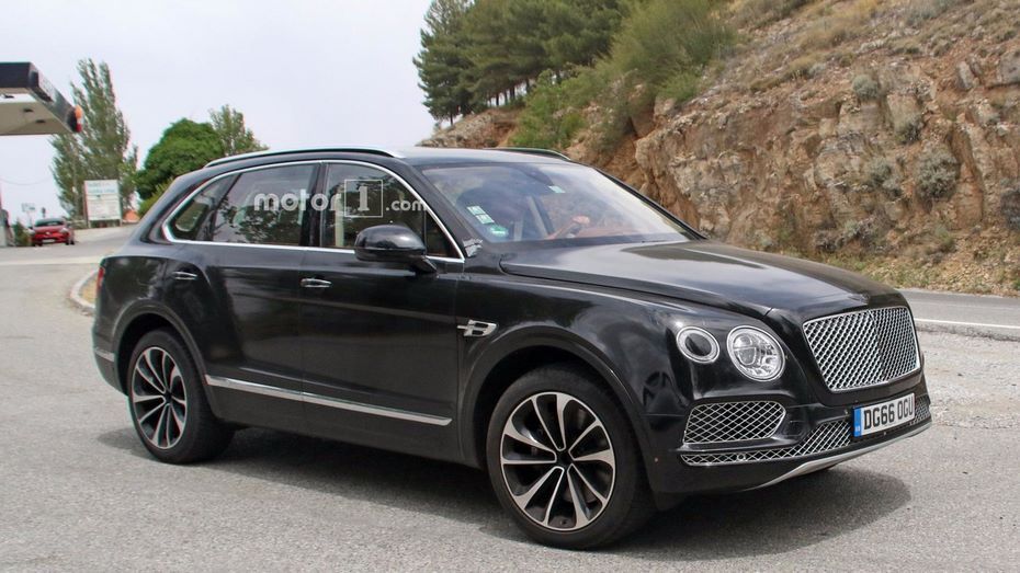 Впервые на тестах был замечен гибридный Bentley Bentayga