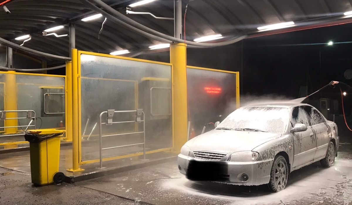 Зимняя мойка авто: фатальная ошибка на самообслуживании, которая "убьет" кузов