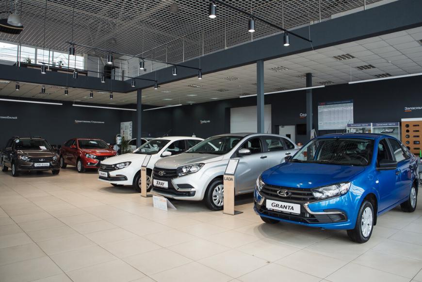 Продажи новых автомашин на рынке в РФ выросли на 19% по итогам ноября 2022 года