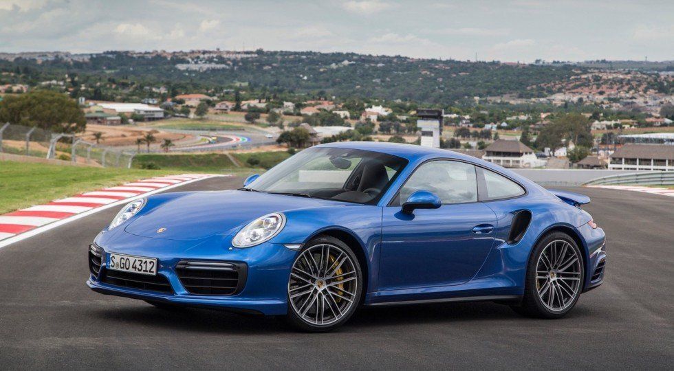 Вскоре может появится гибридная версия Porsche 911