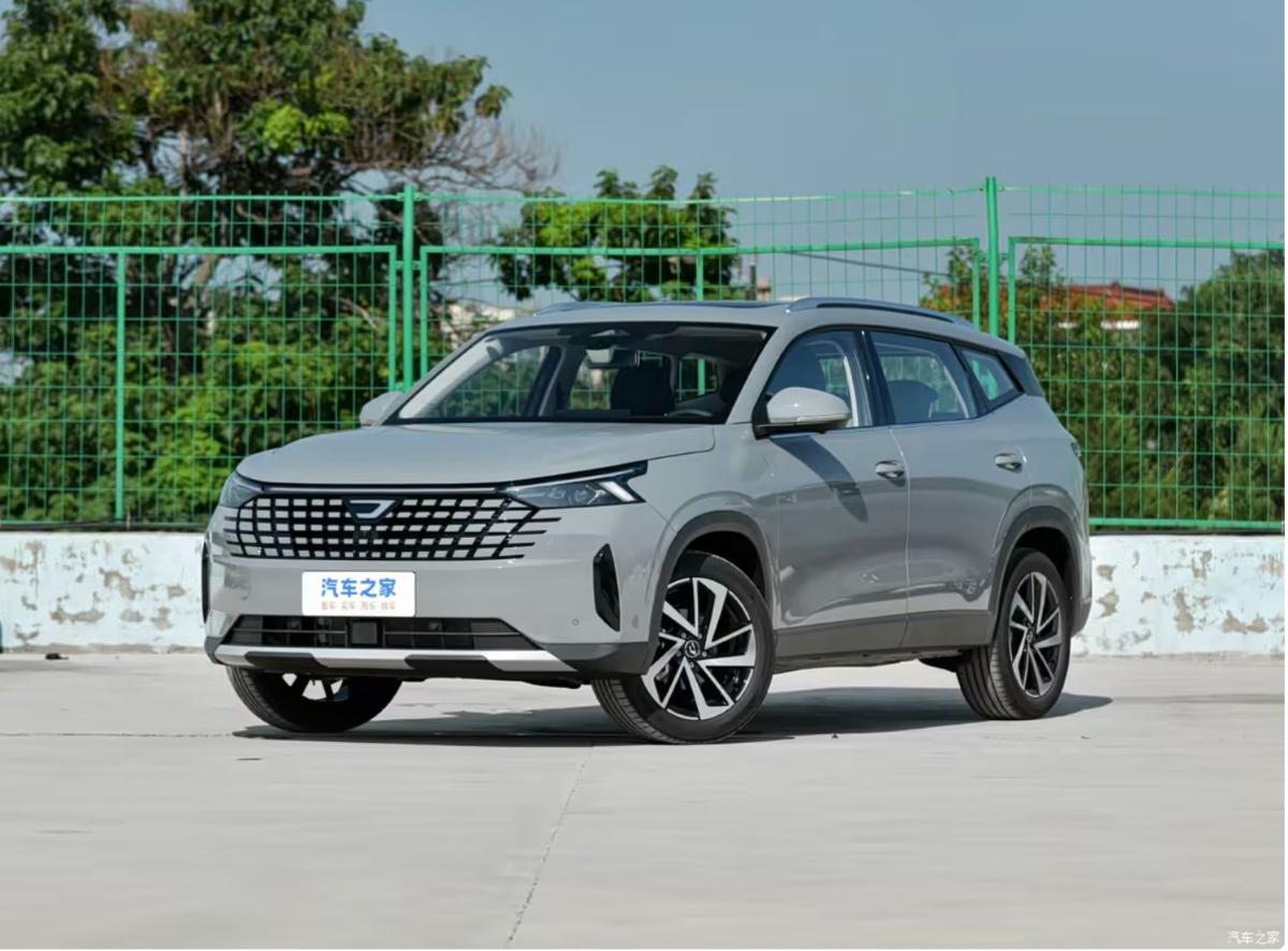 Новый Jetta VS8 может появиться в РФ: что это за автомобиль 