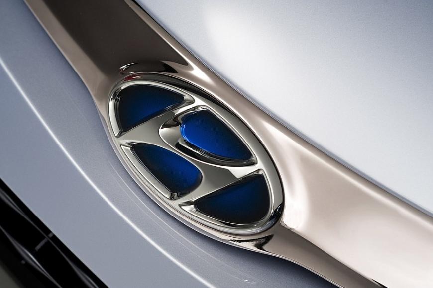 Обновленный Hyundai Elantra заметили на тестах