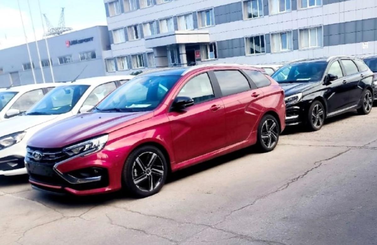 Инсайд: отгрузки товарных Lada Vesta Sport 2026 начнутся в апреле